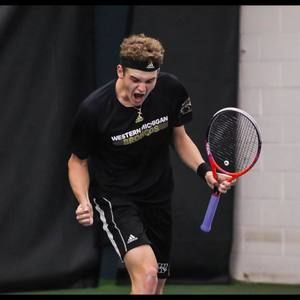 Meet your Posher, Peter